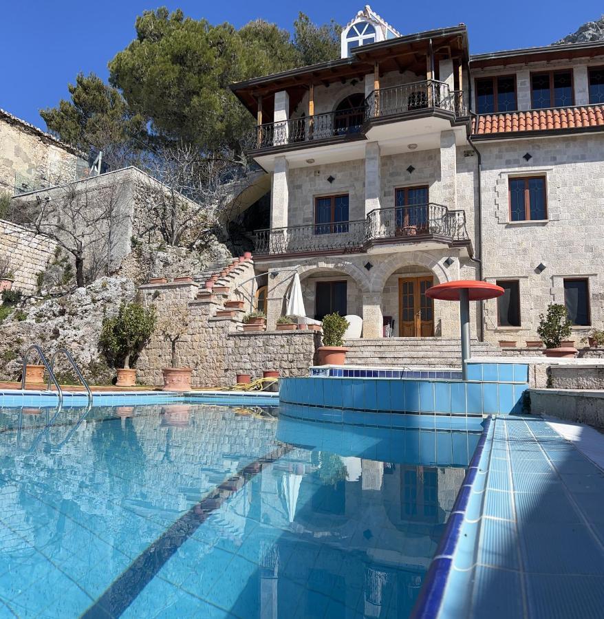 Villa Celaj “The Castle” Круя Экстерьер фото