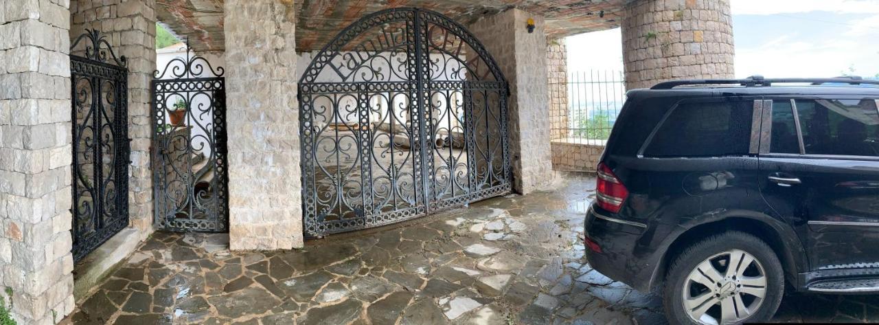 Villa Celaj “The Castle” Круя Экстерьер фото