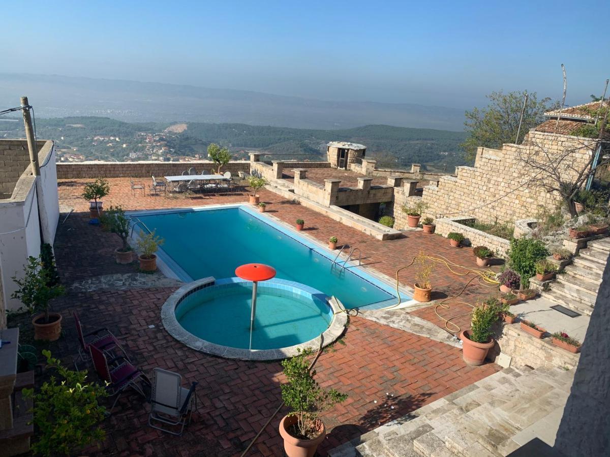 Villa Celaj “The Castle” Круя Экстерьер фото